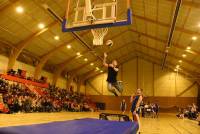 Monistrol-sur-Loire : un show acrobatique et lumineux pour refermer la Fête du sport