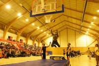 Monistrol-sur-Loire : un show acrobatique et lumineux pour refermer la Fête du sport