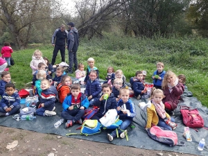 Monistrol-sur-Loire : les maternelles de l&#039;école privée découvrent la nature aux étangs de Bas