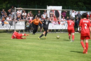 Les photos de la finale Grazac-Lapte/US Bassoise en foot à 8