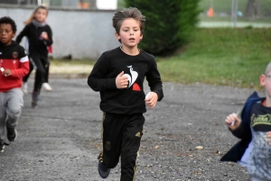 Saint-Julien-Chapteuil : les Copains, premiers écoliers dans la course des droits de l&#039;enfant