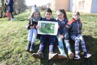 Monistrol-sur-Loire : les écoliers créent un arboretum le long du Piat