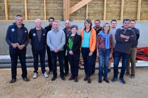 Trois candidats aux Législatives à la rencontre d&#039;agriculteurs à Saint-Maurice-de-Lignon