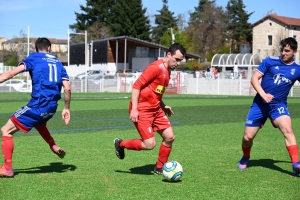 Foot, coupe : Alexandre Assaf, serial buteur pour Monistrol contre Dunières