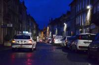 La rue des Fossés est éteinte du côté gauche depuis un an.