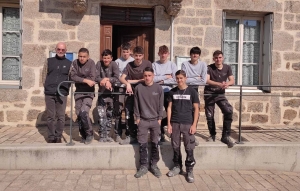 Monistrol-sur-Loire : des lycéens du &quot;Château&quot; rénovent un appartement pour une famille ukrainienne