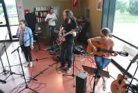 Un apéro musical offert par les chanteurs et musiciens de Rock’n Strol