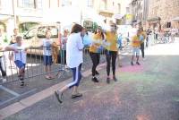 Yssingeaux : un arc en ciel de coureurs pour la première Run&#039;n Couleurs (photos + vidéo)