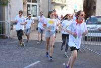 Yssingeaux : un arc en ciel de coureurs pour la première Run&#039;n Couleurs (photos + vidéo)