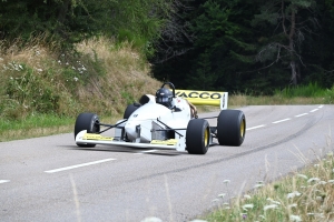 Yves Tholy haut la main sur la course de côte de Cacharat