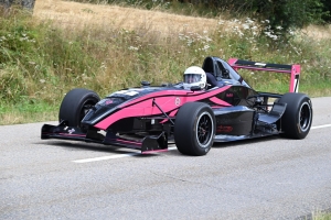 Yves Tholy haut la main sur la course de côte de Cacharat