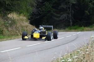 Yves Tholy haut la main sur la course de côte de Cacharat