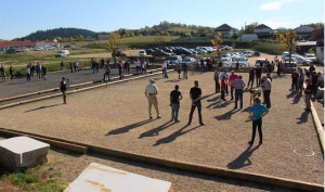 Yssingeaux : un concours de pétanque chaque vendredi soir au boulodrome