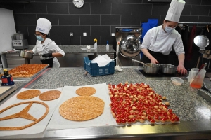 Le 18e concours de pâtisserie des Croquembouches à Yssingeaux en photos