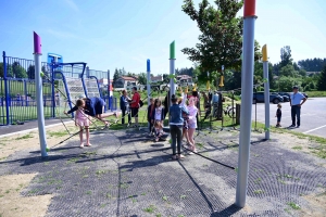 Les Villettes : le city stade toujours occupé depuis son installation