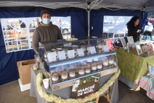 Retournac : le marché de Noël est en place devant la mairie