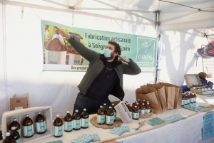 Retournac : le marché de Noël est en place devant la mairie