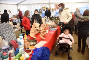 Retournac : le marché de Noël est en place devant la mairie