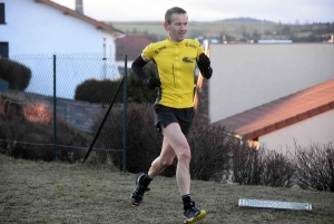 Monistrol-sur-Loire : les athlètes retrouvent le goût de la compétition grâce à un défi cross