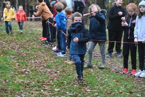 Beauzac : les 170 enfants de l&#039;école publique à grandes enjambées pour le Téléthon