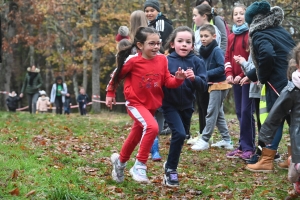 Beauzac : les 170 enfants de l&#039;école publique à grandes enjambées pour le Téléthon