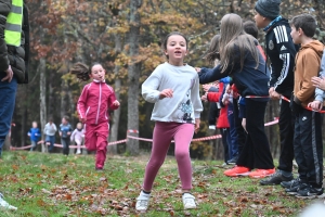 Beauzac : les 170 enfants de l&#039;école publique à grandes enjambées pour le Téléthon