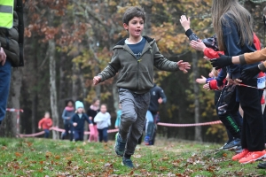 Beauzac : les 170 enfants de l&#039;école publique à grandes enjambées pour le Téléthon