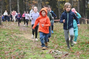 Beauzac : les 170 enfants de l&#039;école publique à grandes enjambées pour le Téléthon