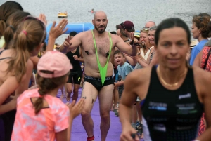 Araules : il a enterré sa vie de garçon... en participant au triathlon