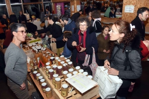 Saint-Julien-Chapteuil : le marché de Noël &quot;bio&quot; de Meygalimenterre fait un carton