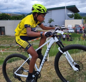 Cyclisme : les jeunes du Vélo Club du Velay au Trophée Départemental du Jeune Vététiste de Savigneux