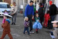 Araules : un tour de bourg pour les enfants déguisés