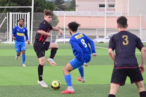 Foot, CHL : Monistrol passe par un trou de souris contre Saint-Julien-Chapteuil