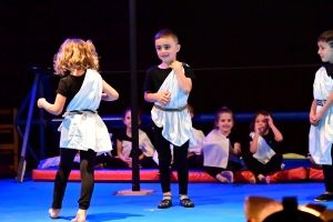 Sainte-Sigolène : les arts du cirque traversent les époques avec Chap&#039;erlipopette