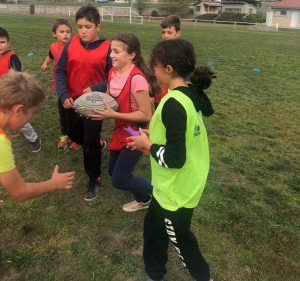 Rencontre sportive à l&#039;école publique de Saint-Maurice-de-Lignon