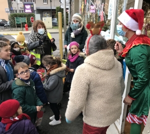 Montfaucon-en-Velay : jeu des vitrines renouvelé chez les commerçants le 24 décembre