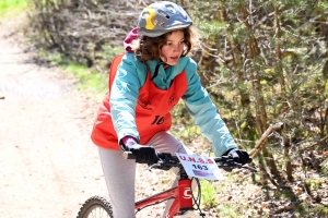 150 jeunes aux championnats UNSS de VTT à Saint-Julien-Chapteuil