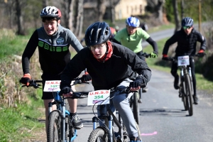 150 jeunes aux championnats UNSS de VTT à Saint-Julien-Chapteuil