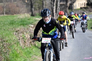 150 jeunes aux championnats UNSS de VTT à Saint-Julien-Chapteuil