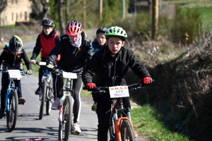 150 jeunes aux championnats UNSS de VTT à Saint-Julien-Chapteuil