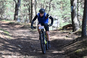 150 jeunes aux championnats UNSS de VTT à Saint-Julien-Chapteuil