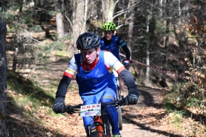 150 jeunes aux championnats UNSS de VTT à Saint-Julien-Chapteuil