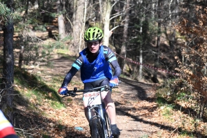 150 jeunes aux championnats UNSS de VTT à Saint-Julien-Chapteuil