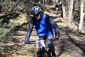 150 jeunes aux championnats UNSS de VTT à Saint-Julien-Chapteuil