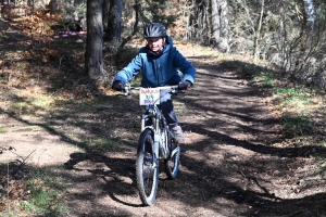 150 jeunes aux championnats UNSS de VTT à Saint-Julien-Chapteuil