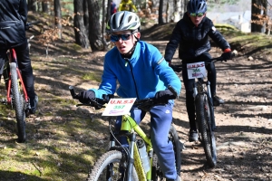 150 jeunes aux championnats UNSS de VTT à Saint-Julien-Chapteuil