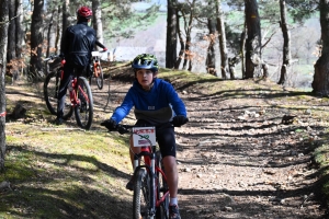 150 jeunes aux championnats UNSS de VTT à Saint-Julien-Chapteuil