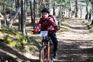 150 jeunes aux championnats UNSS de VTT à Saint-Julien-Chapteuil