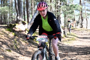 150 jeunes aux championnats UNSS de VTT à Saint-Julien-Chapteuil