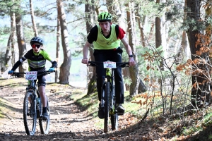 150 jeunes aux championnats UNSS de VTT à Saint-Julien-Chapteuil